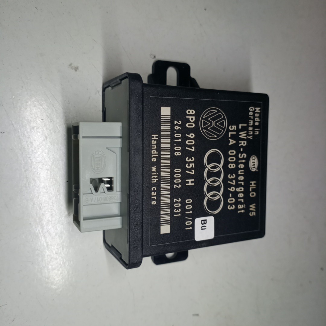 Módulo controlo de luzes AUDI A3 (8P1) | 03 - 13 Imagem-1