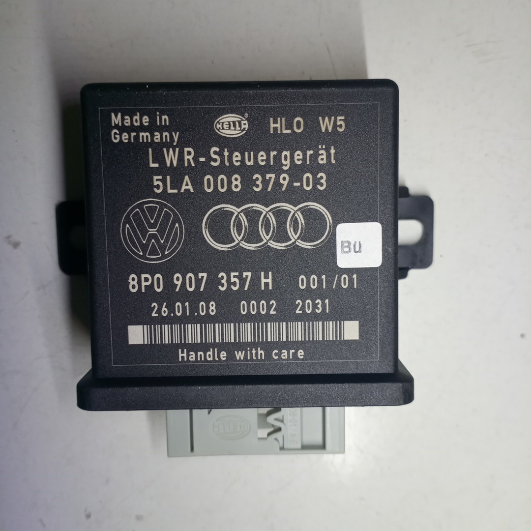 Módulo controlo de luzes AUDI A3 (8P1) | 03 - 13 Imagem-4
