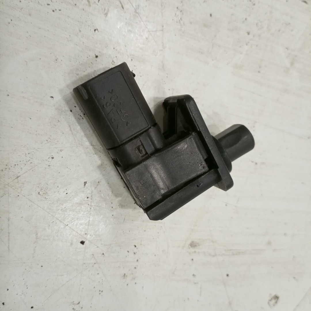 Sensor de Abertura do Capô BMW 3 (E46) | 97 - 05 Imagem-3