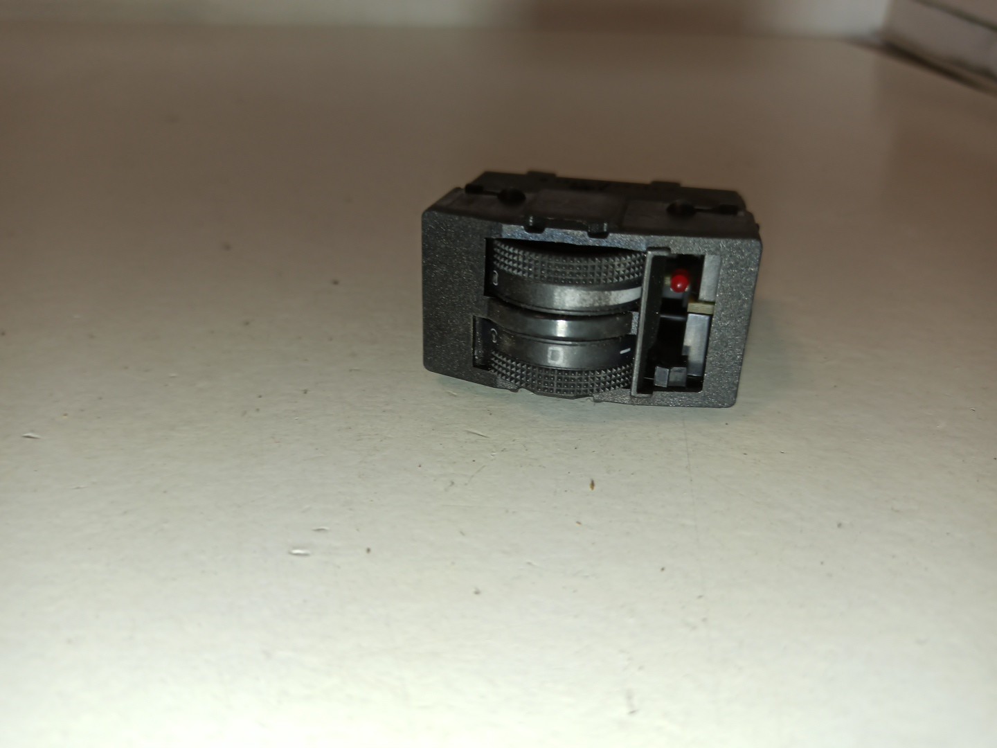 Regulador de luzes AUDI A3 (8L1) | 96 - 06 Imagem-2