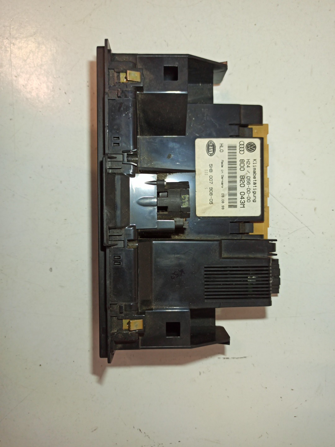 Módulo climatronic AUDI A4 (8D2, B5) | 94 - 01 Imagem-1