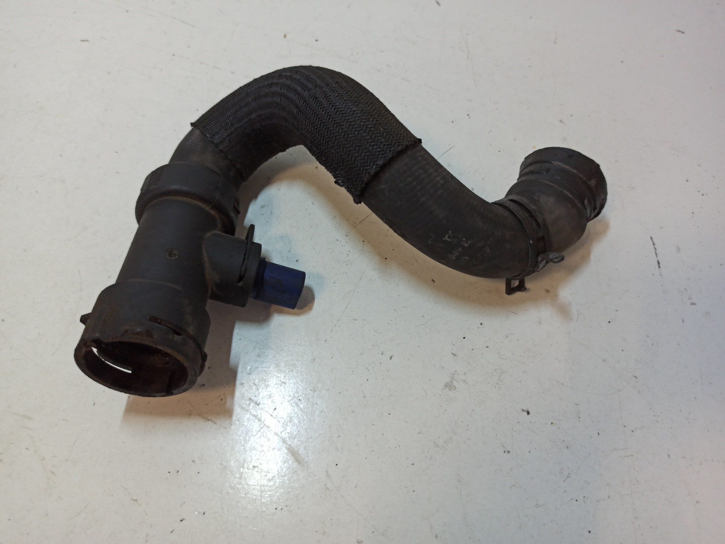 Tubo de Água AUDI A4 (8D2, B5) | 94 - 01 Imagem-2