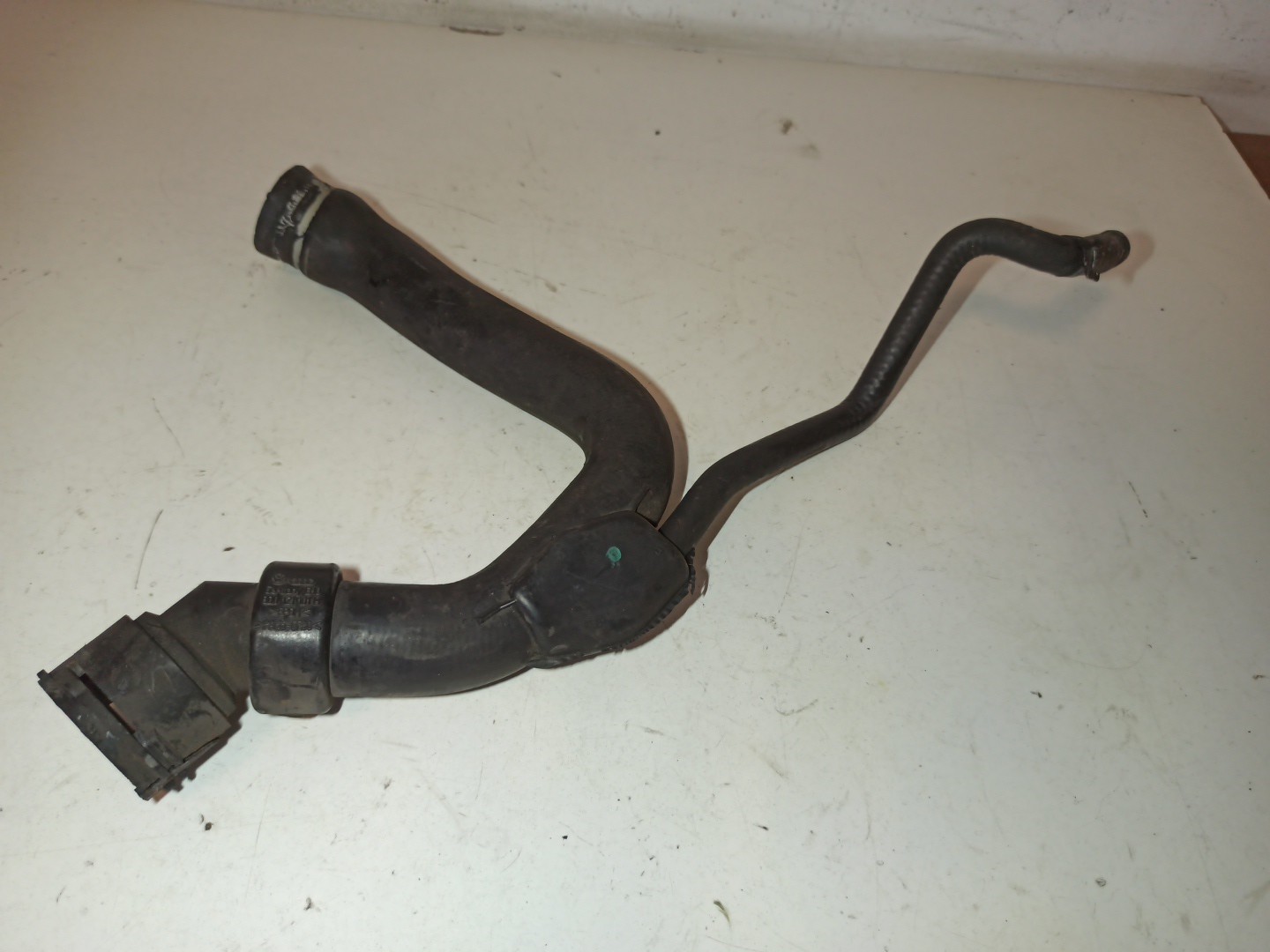 Tubo de Água AUDI A4 (8D2, B5) | 94 - 01 Imagem-1