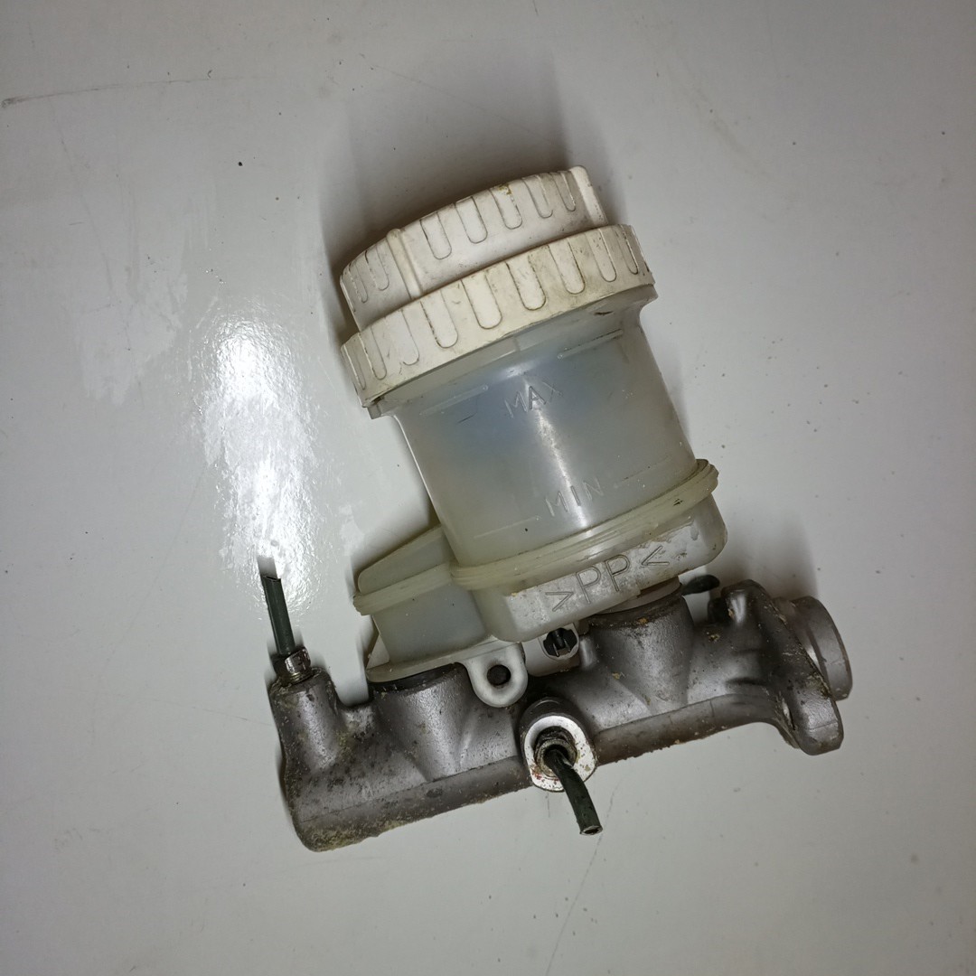 Bomba de travão MITSUBISHI LANCER F (A15_) | 83 - 86 Imagem-1