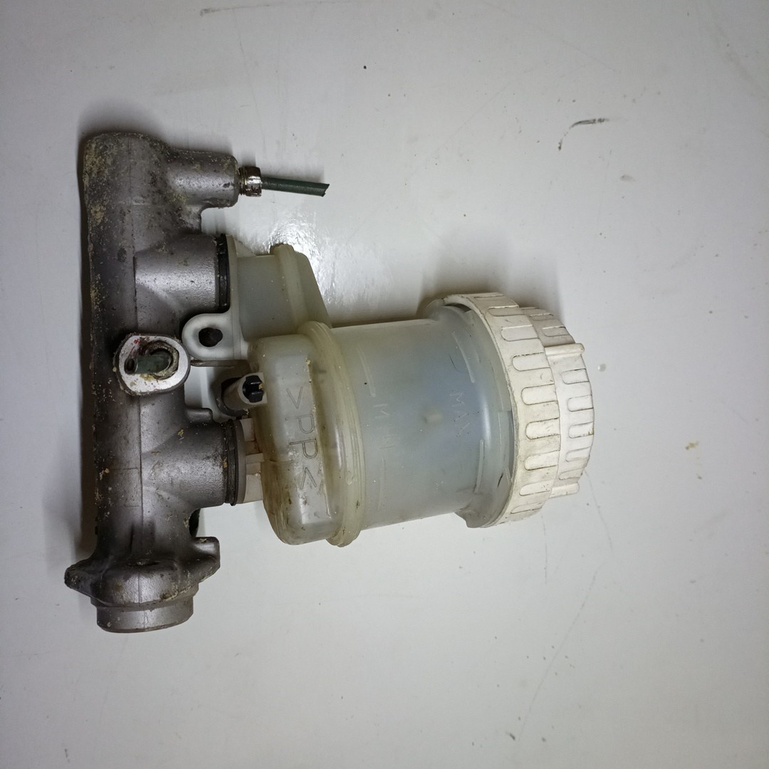 Bomba de travão MITSUBISHI LANCER F (A15_) | 83 - 86 Imagem-2