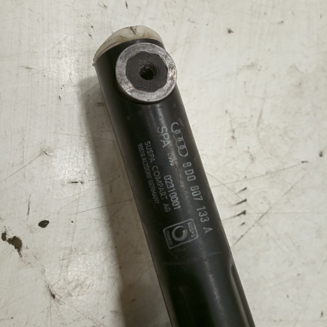 Amortecedores de para-choques AUDI A4 Avant (8D5, B5) | 94 - 02 Imagem-1