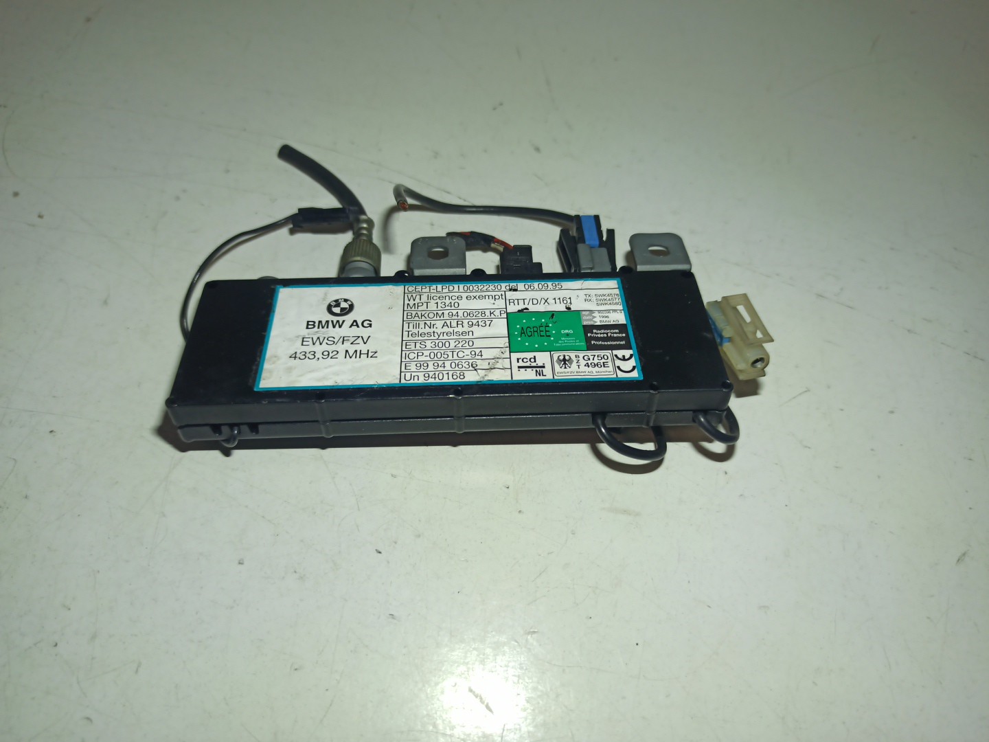 Amplificador de antena BMW 5 (E39) | 95 - 03 Imagem-2