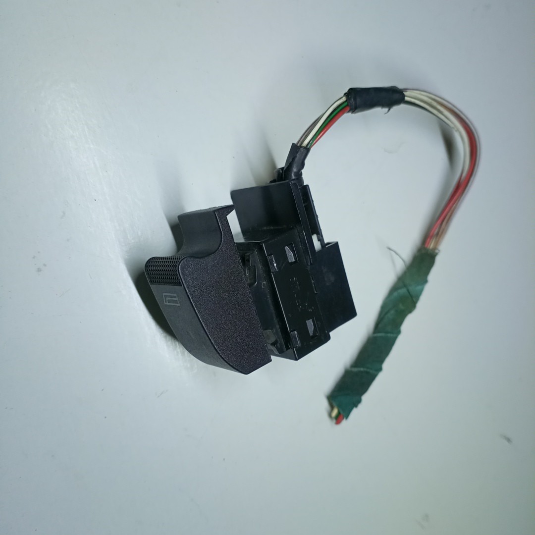 Comutador de vidro frente direito AUDI A3 (8L1) | 96 - 06 Imagem-4
