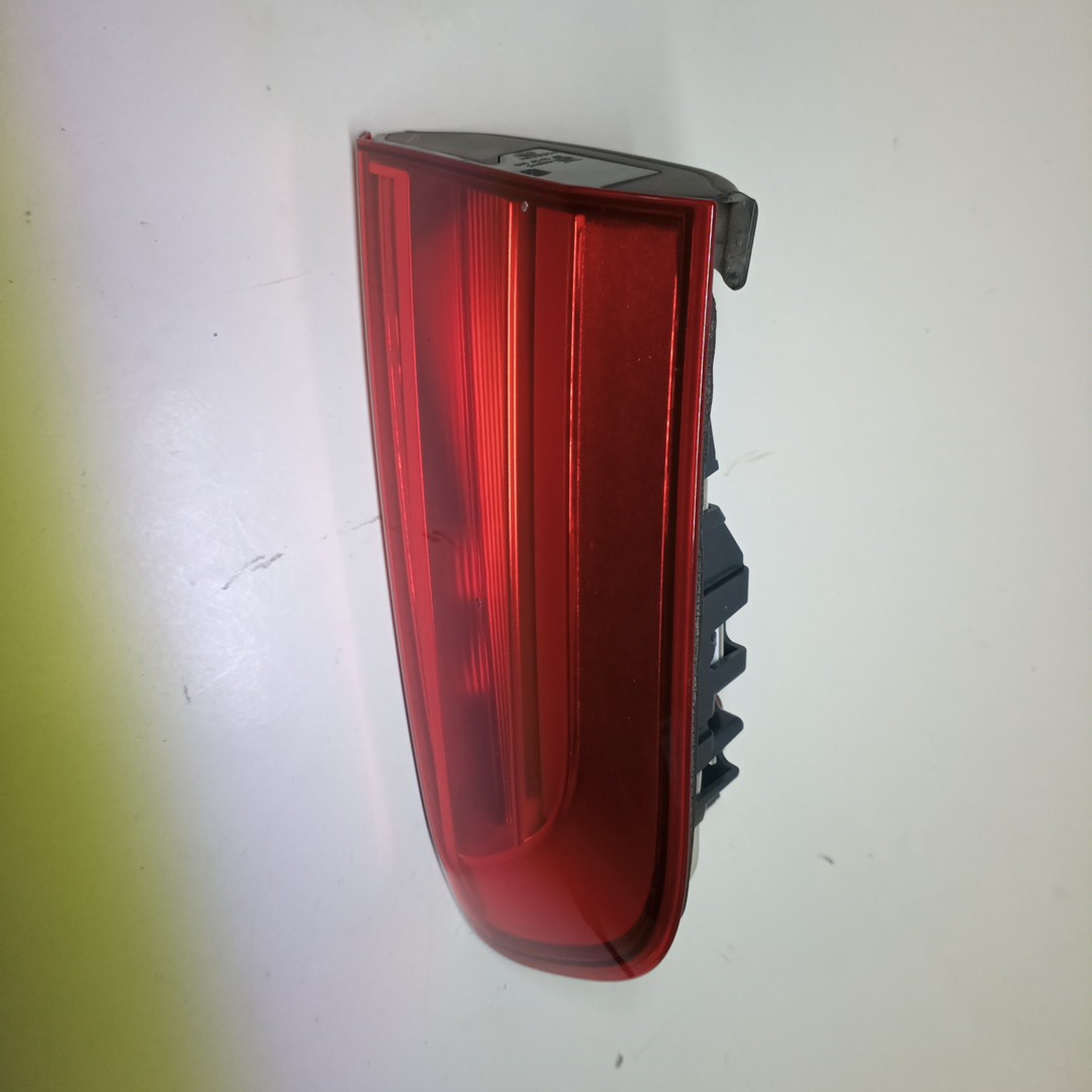 Farolim Stop Direito BMW 1 (F21) | 11 -  Imagem-1