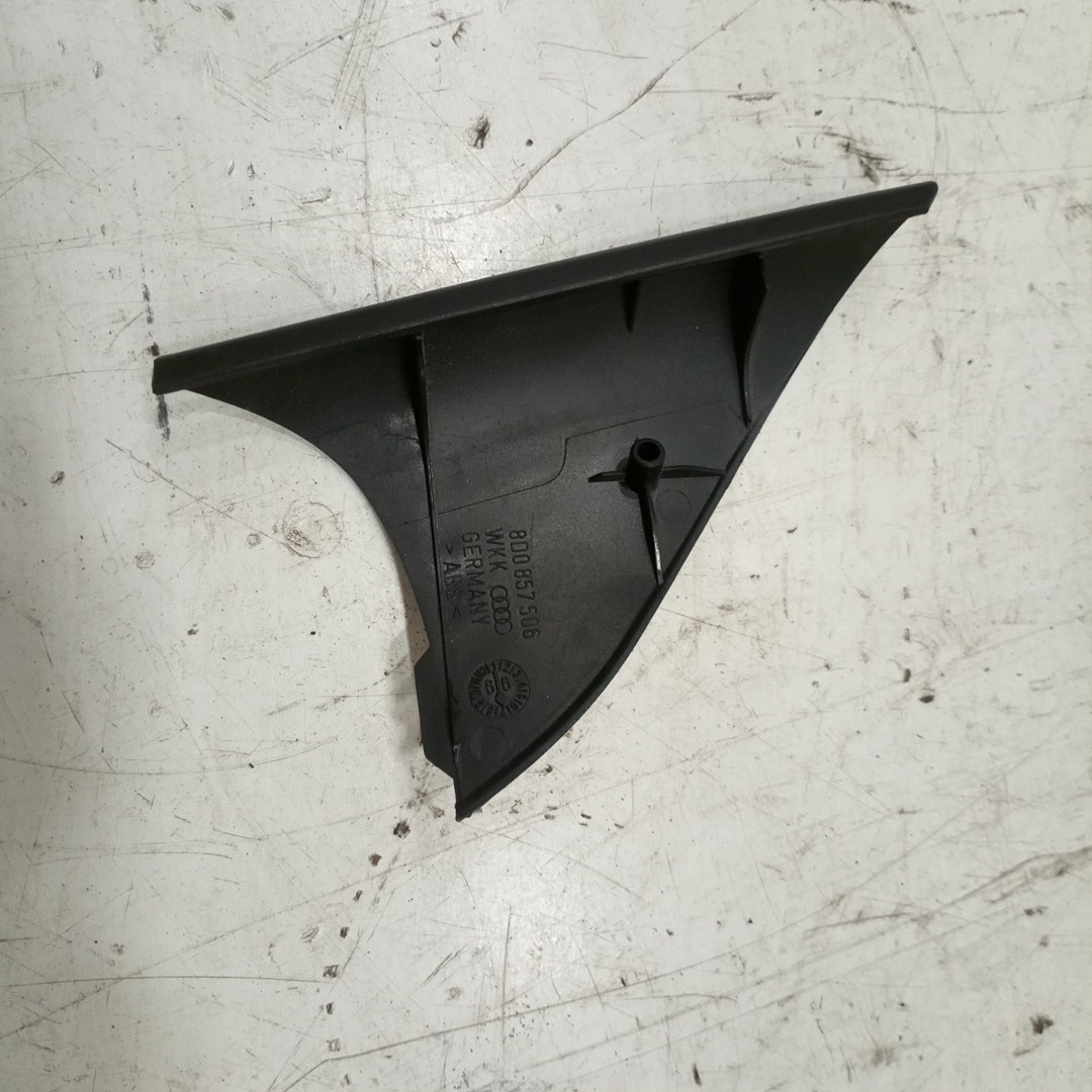 Moldura Triangular do Retrovisor AUDI A4 Avant (8D5, B5) | 94 - 02 Imagem-2