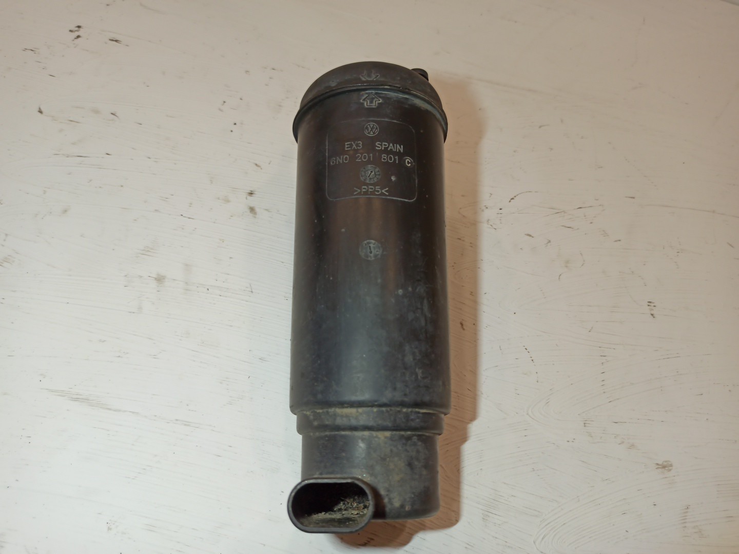 Filtro de carbono VOLKSWAGEN POLO (6N1) | 94 - 99 Imagem-1
