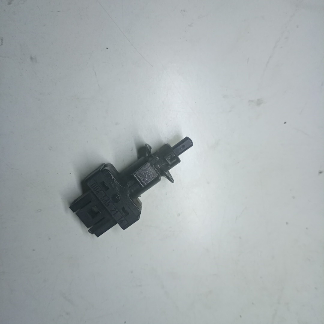 Sensor do pedal de embraiagem MERCEDES-BENZ E-CLASS (W211) | 02 - 09