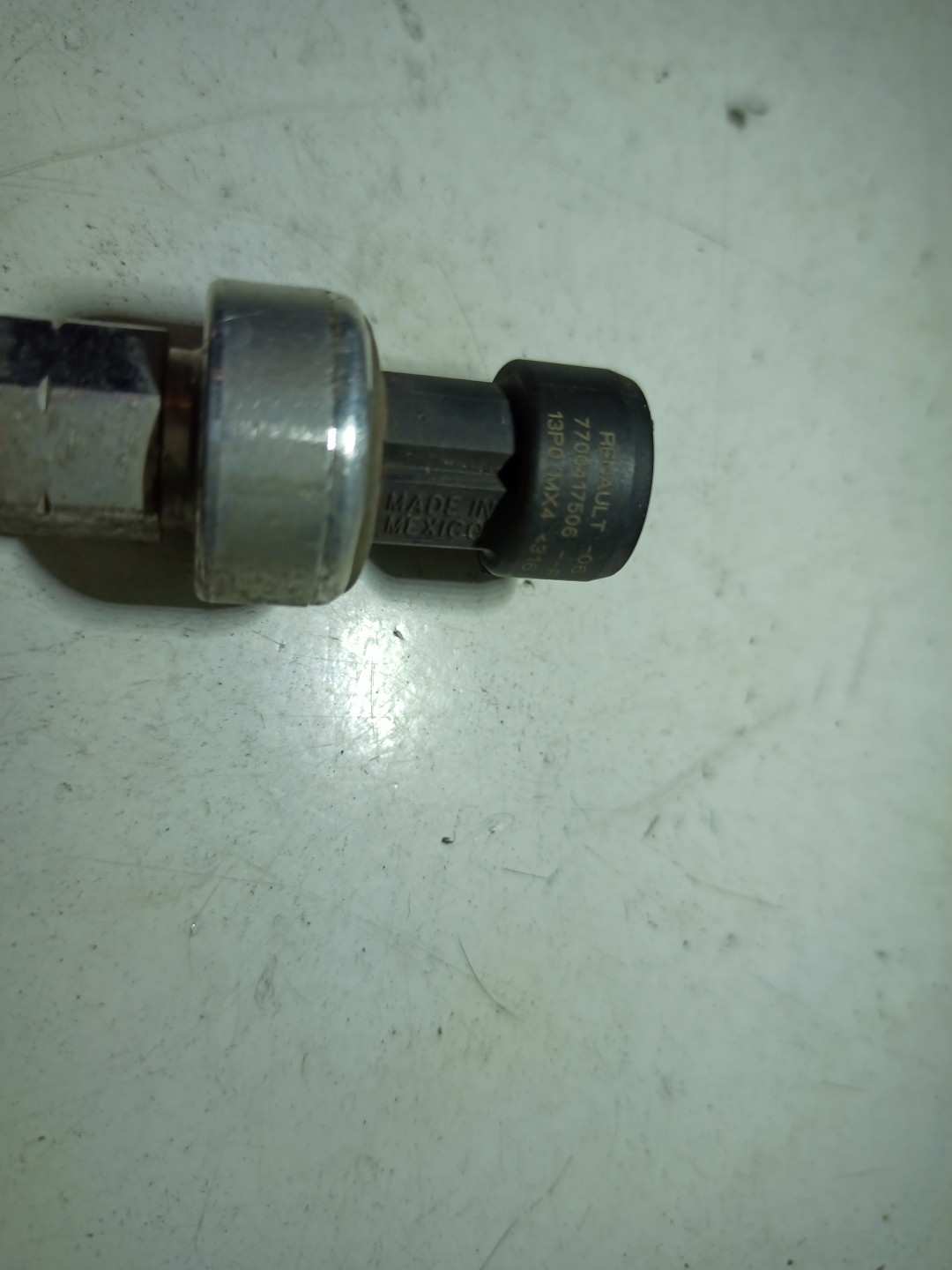 Sensor de pressão de AC RENAULT SCÉNIC III (JZ0/1_) | 08 - 