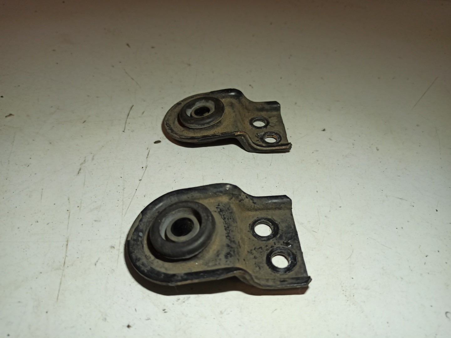 Suporte de radiador VOLVO V40 Combi (645) | 95 - 04 Imagem-3
