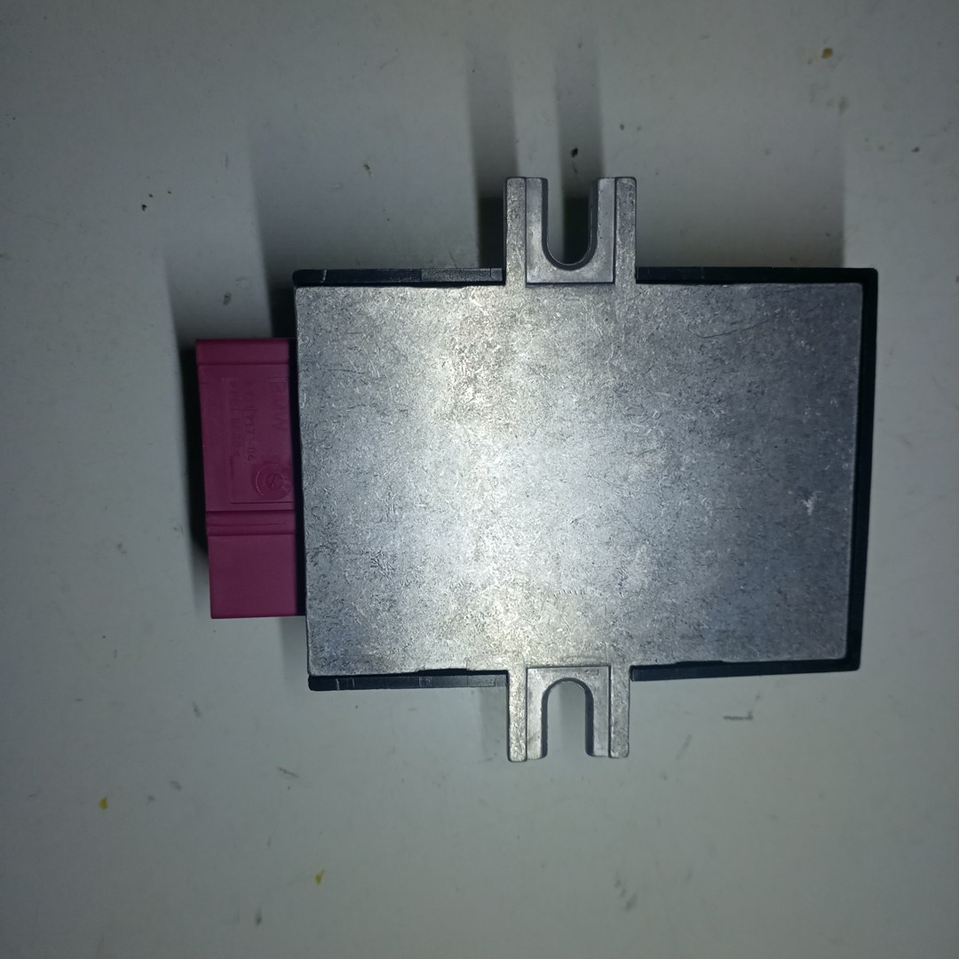 Centralina / Modulo Bomba Combustivel BMW 3 Touring (E91) | 04 - 12 Imagem-2