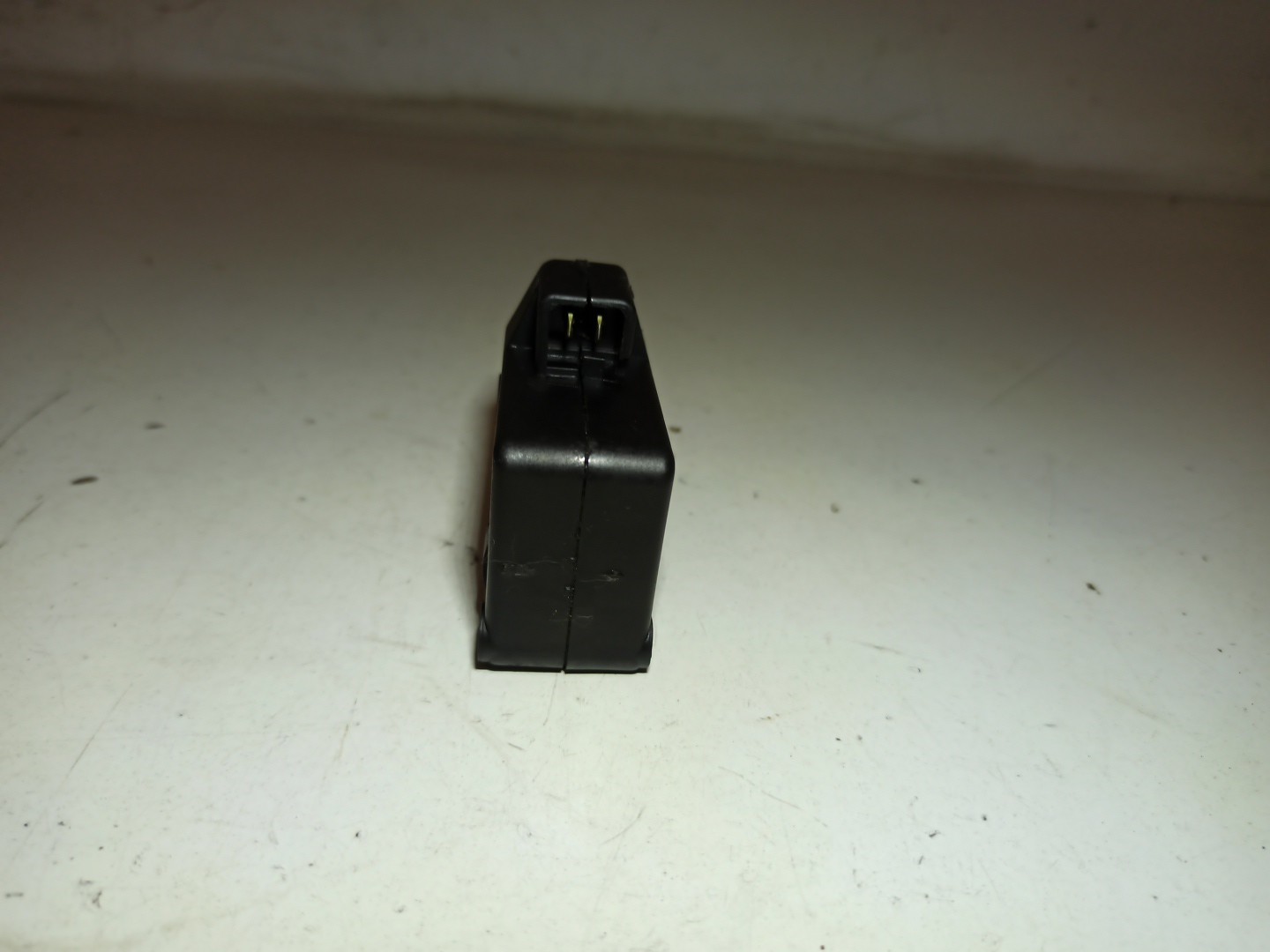 Motor de fecho da mala VOLVO V40 Combi (645) | 95 - 04 Imagem-1