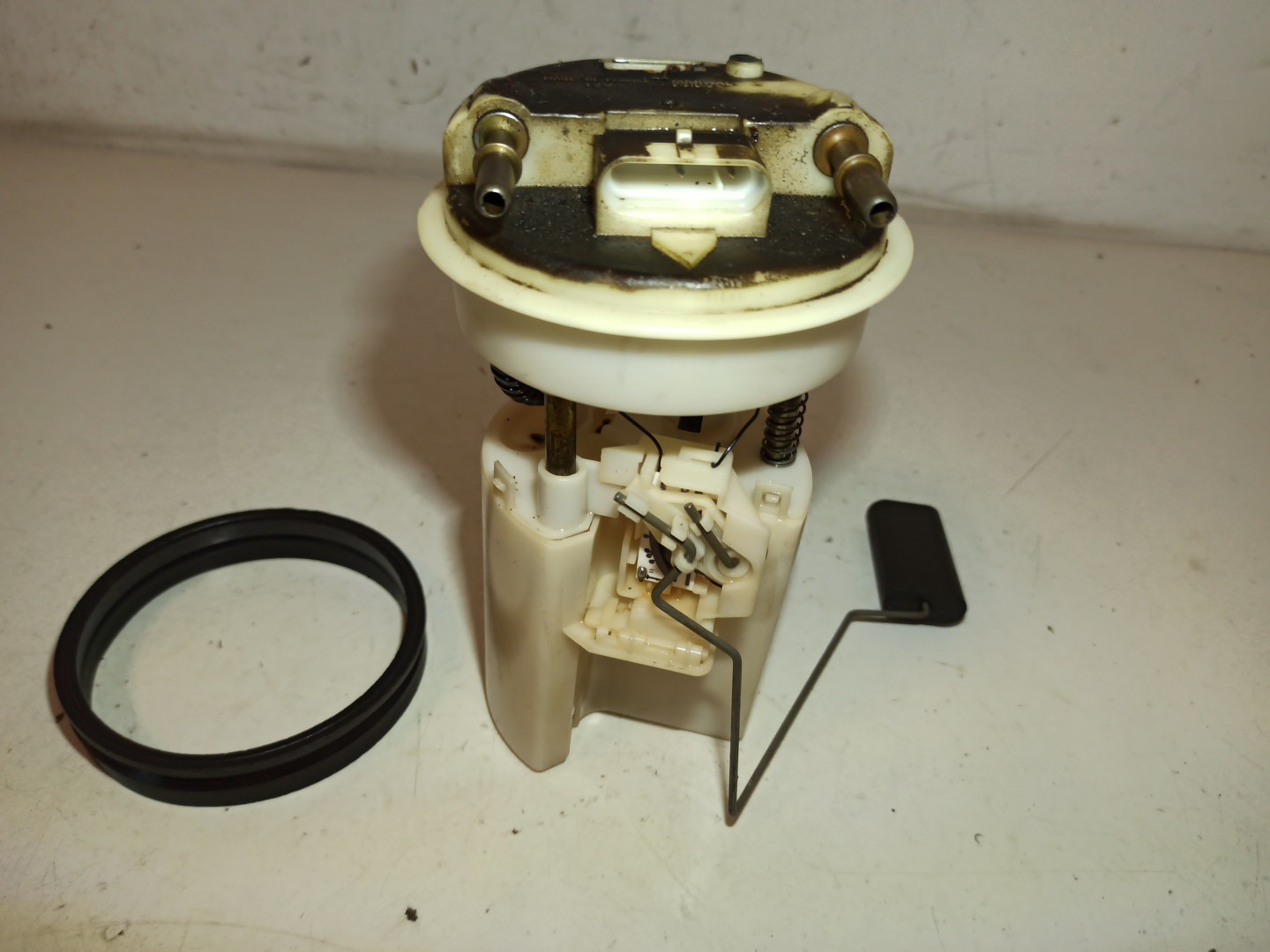 Bomba do Depósito de Combustível VOLVO V40 Combi (645) | 95 - 04 Imagem-1