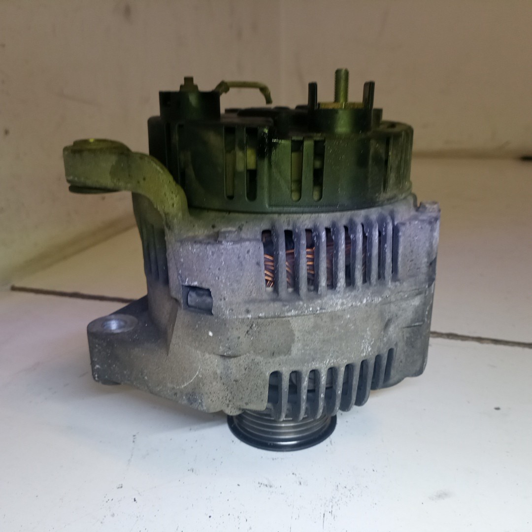 Alternador VOLVO V40 Combi (645) | 95 - 04 Imagem-3