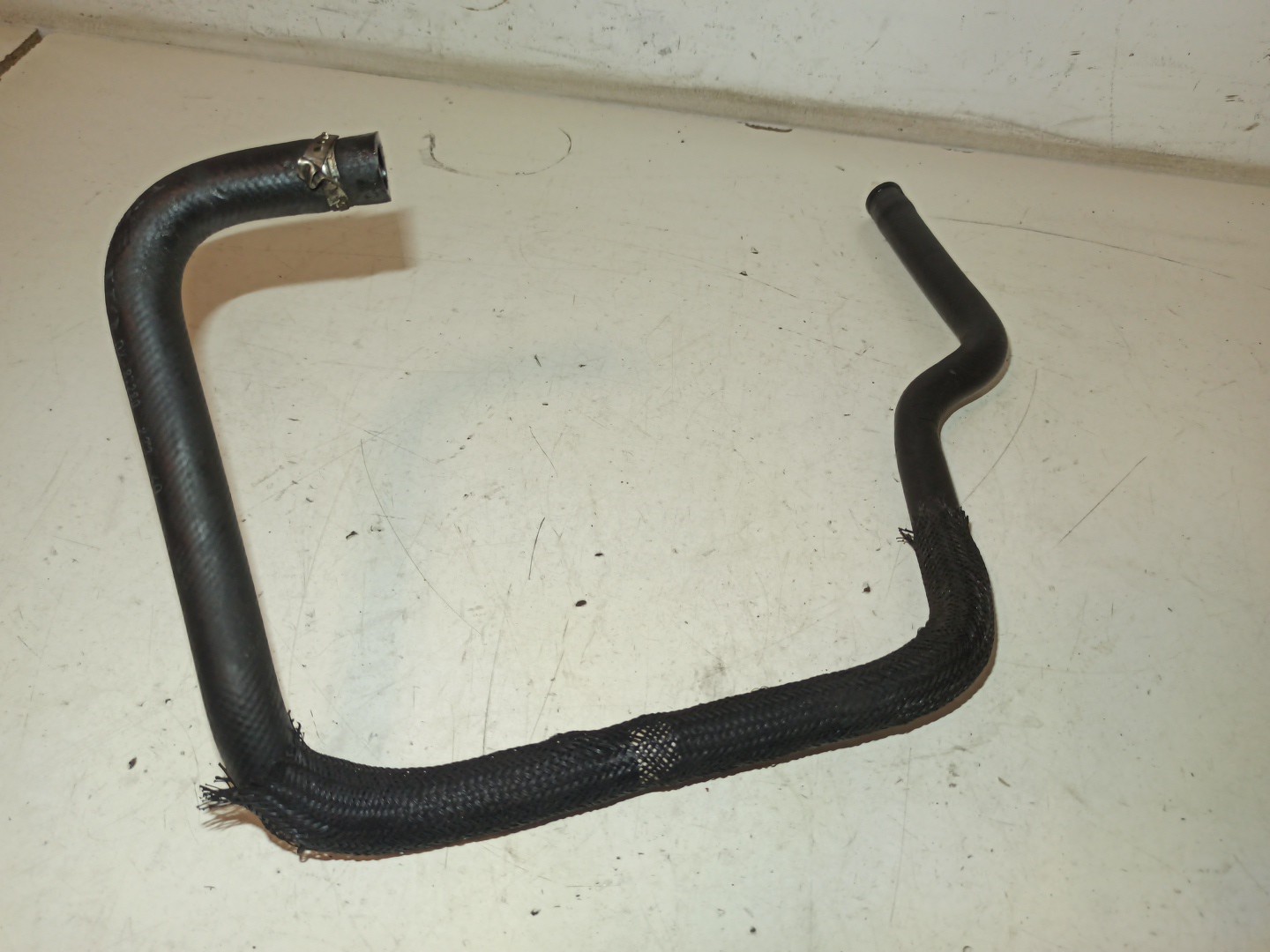 Tubo de Água VOLVO V40 Combi (645) | 95 - 04 Imagem-1