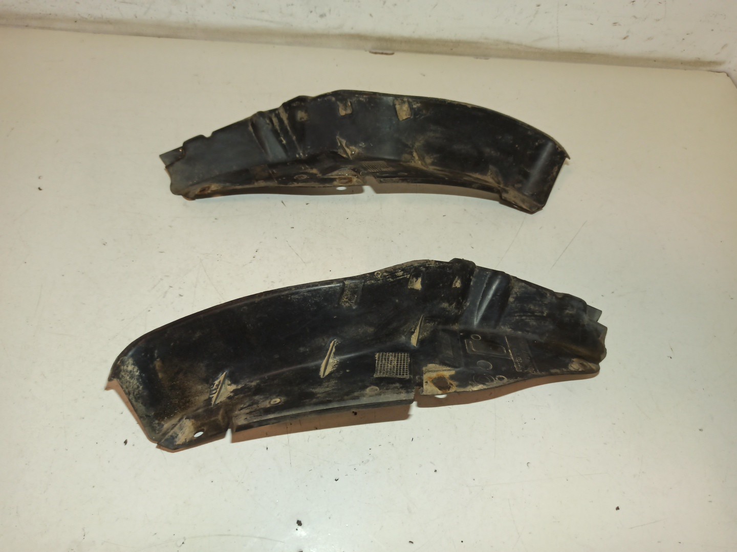 Revestimento de guarda-lamas VOLVO V40 Combi (645) | 95 - 04