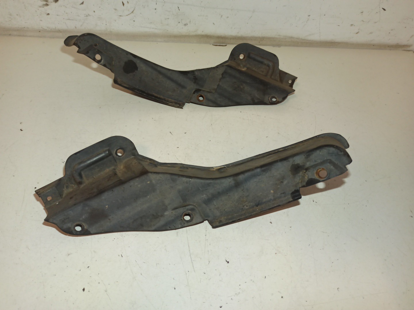 Revestimento de guarda-lamas VOLVO V40 Combi (645) | 95 - 04 Imagem-4