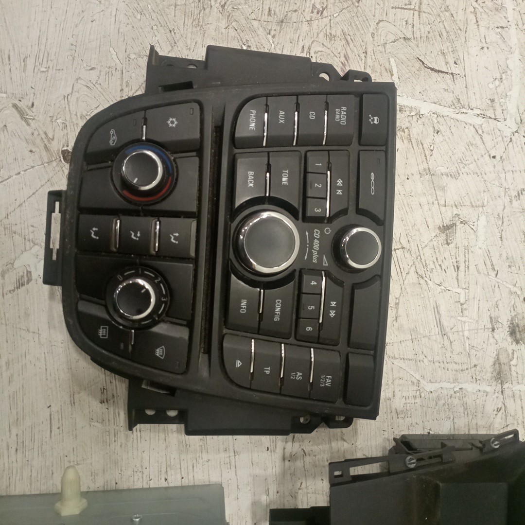 Auto-Rádio OPEL ASTRA J Sports Tourer (P10) | 10 - 15 Imagem-1