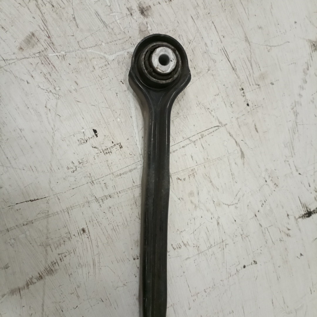 Braço de Suspensão traseiro direito BMW 3 Touring (E91) | 04 - 12 Imagem-1