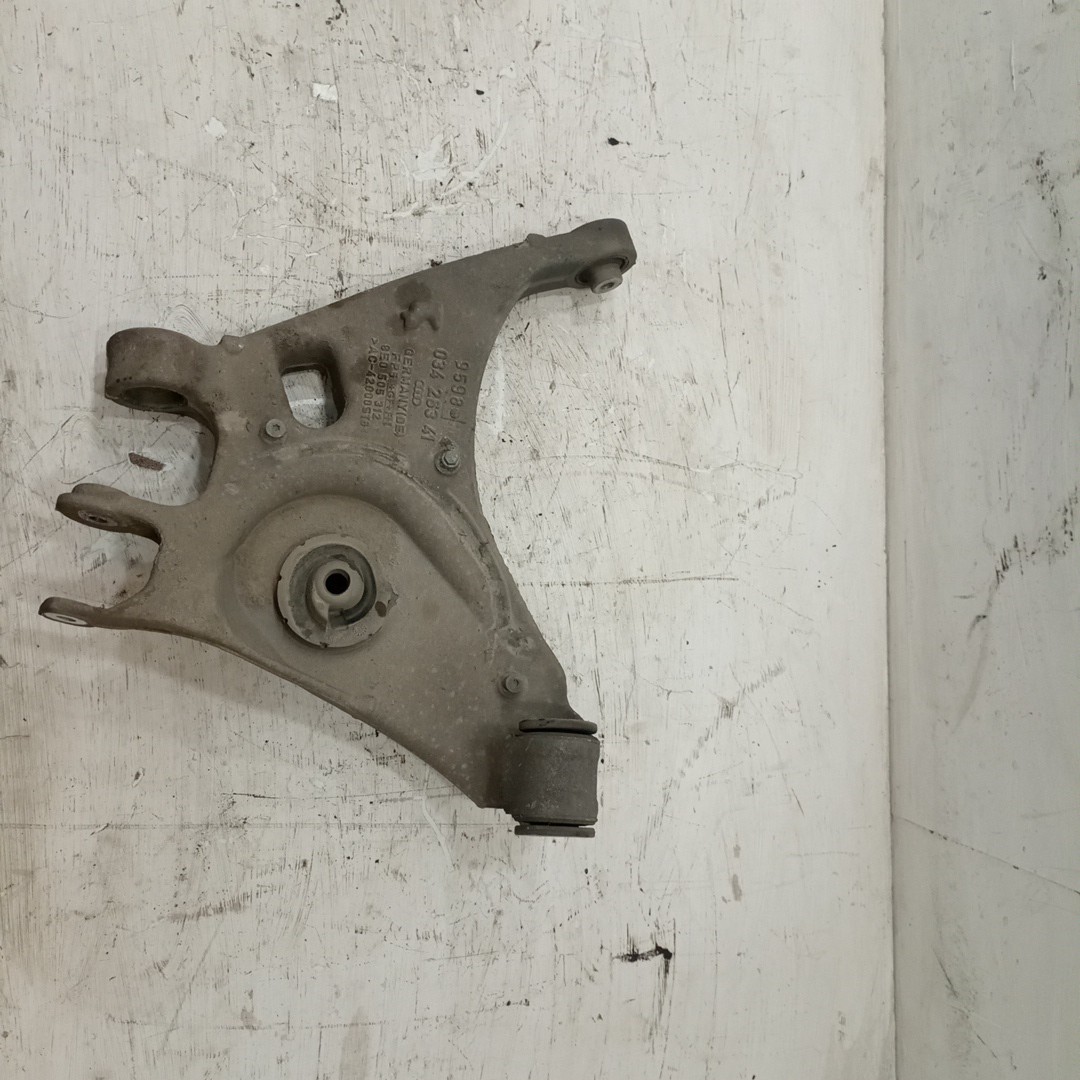 braço de suspensão inferior AUDI A4 (8E2, B6) | 00 - 05