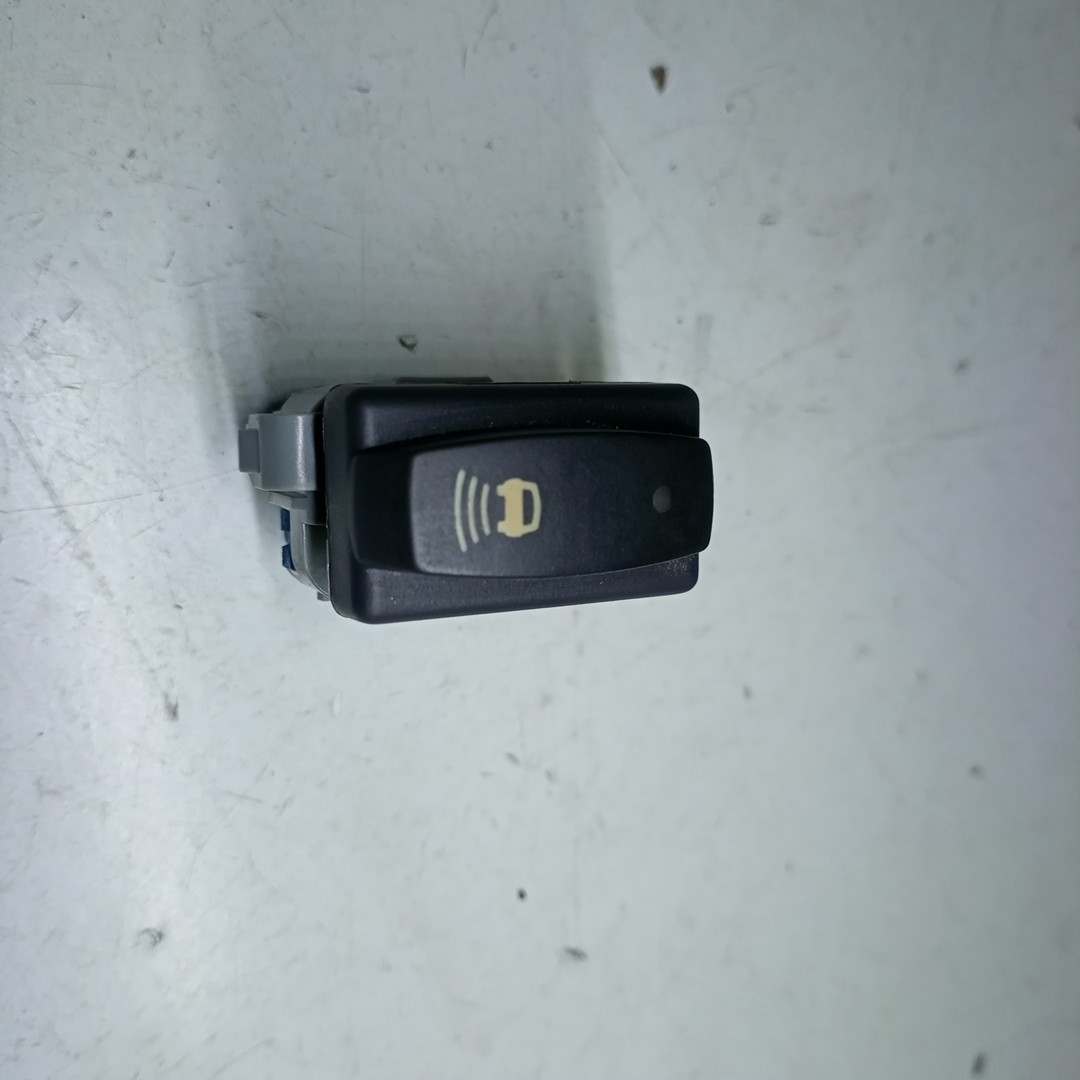 Comutador de Alarme RENAULT MEGANE II Grandtour (KM0/1_) | 03 - 12 Imagem-1