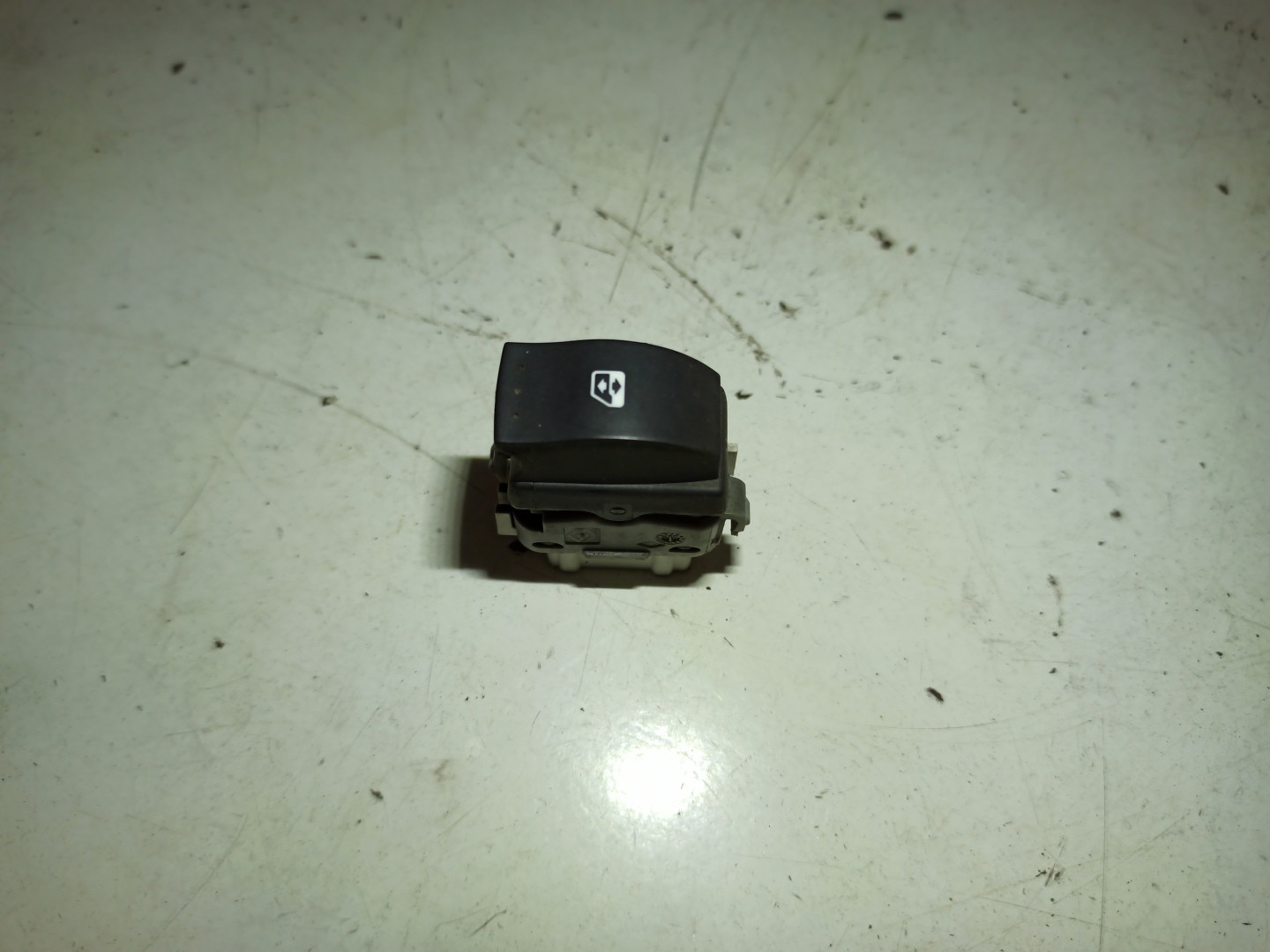 Comutador de vidro traseiro direito RENAULT MEGANE II Grandtour (KM0/1_) | 03 - 12 Imagem-4