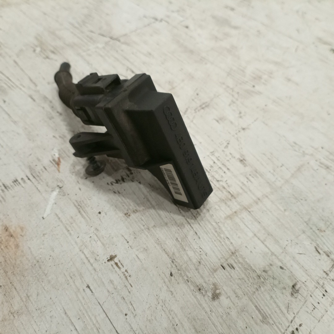 Amplificador de antena AUDI A8 (4E2, 4E8) | 02 - 10 Imagem-1