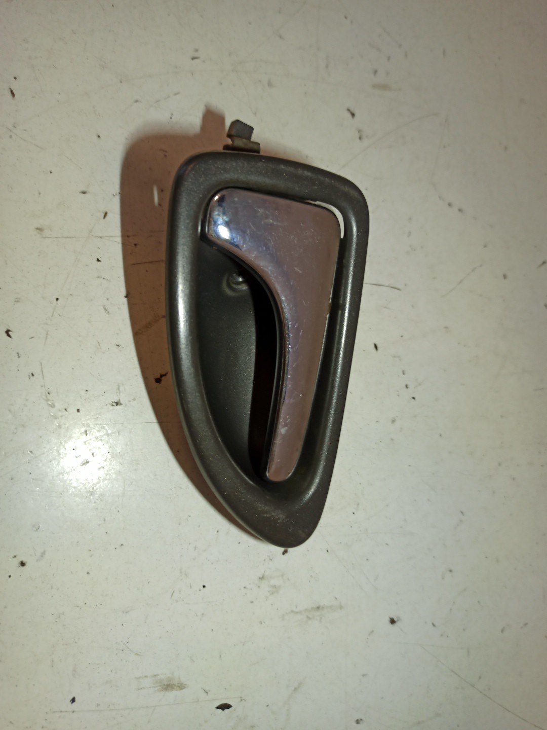 Puxador interior de porta traseira direita VOLVO V40 Combi (645) | 95 - 04 Imagem-4