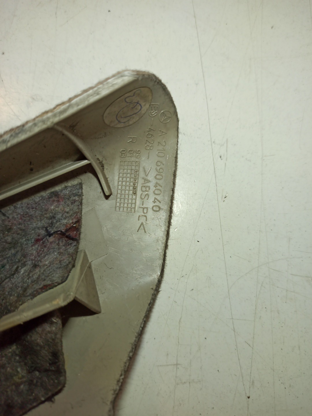 Moldura de pilar A MERCEDES-BENZ E-CLASS (W210) | 95 - 03 Imagem-1