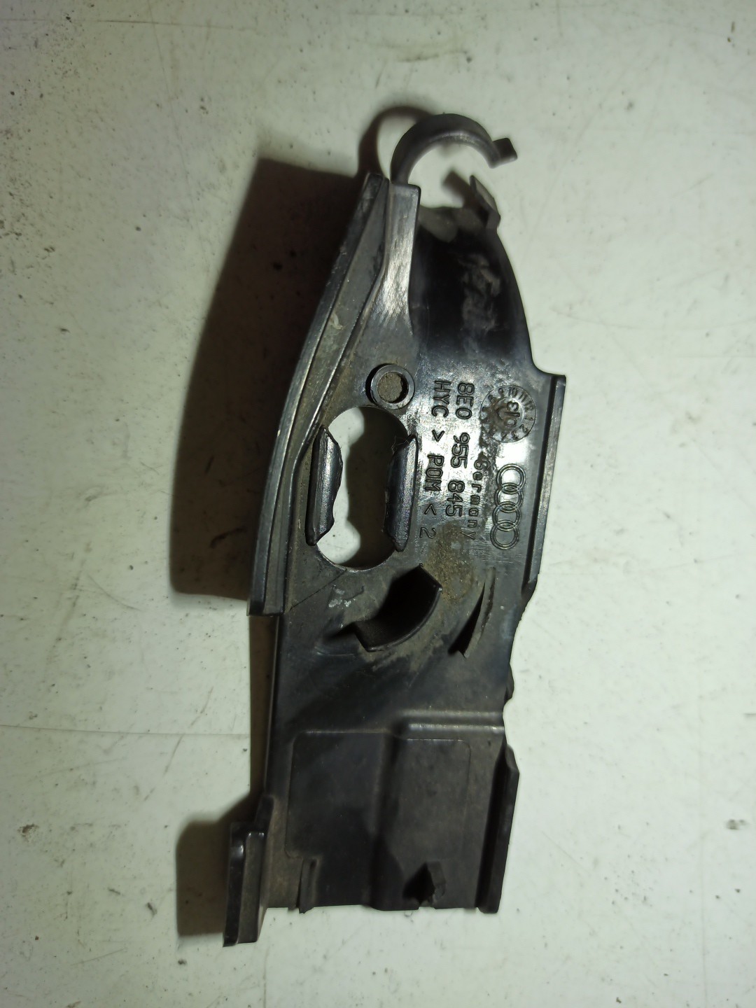 Suporte de mangueira de esguicho AUDI A4 Avant (8E5, B6) | 00 - 05 Imagem-1