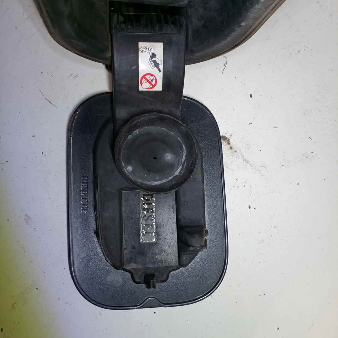 Tampa do deposito de combustível com tampão RENAULT MEGANE II Grandtour (KM0/1_) | 03 - 12 Imagem-3