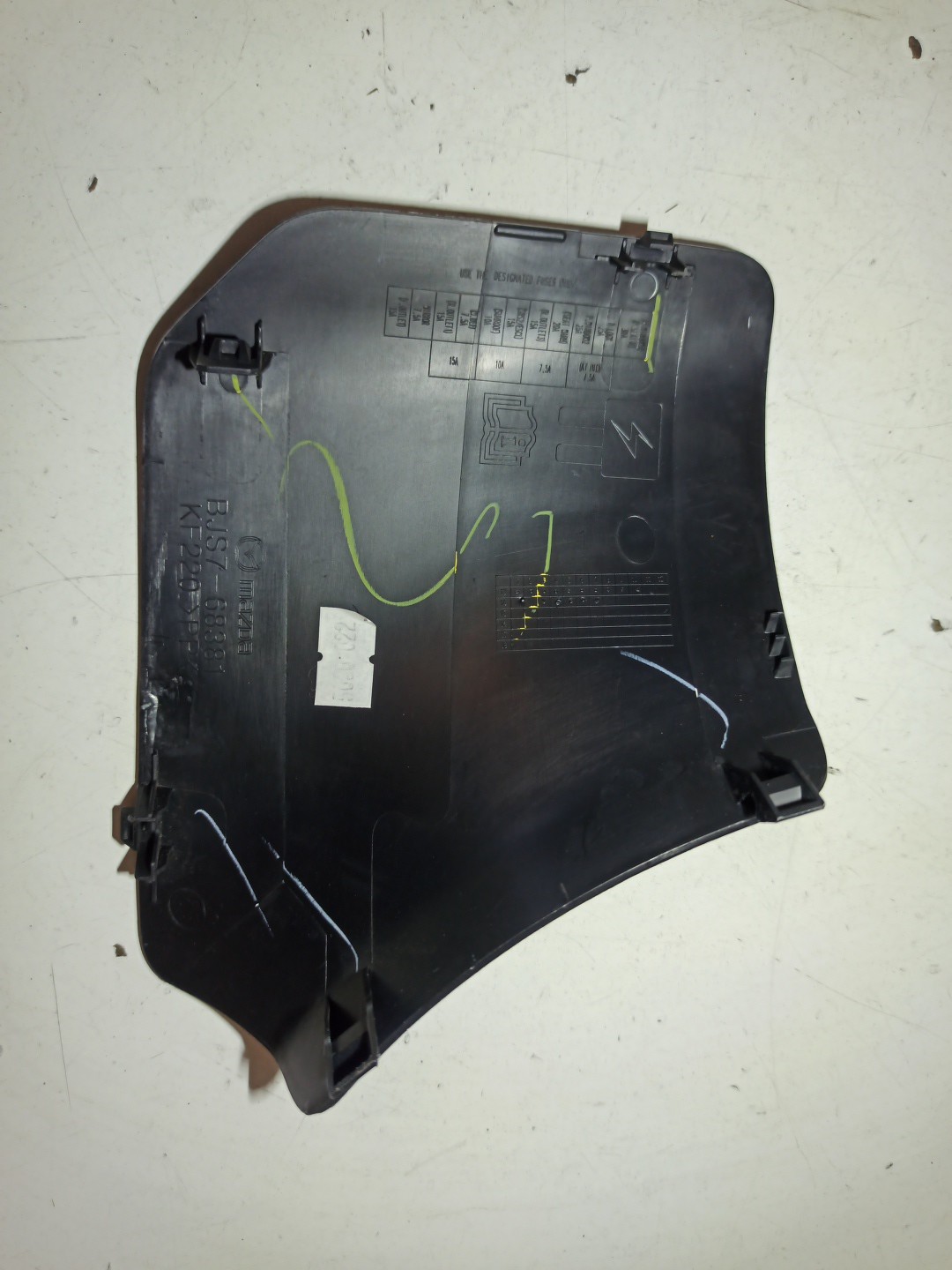 Tampa de caixa de fusiveis MAZDA 3 (BM, BN) | 13 -  Imagem-1