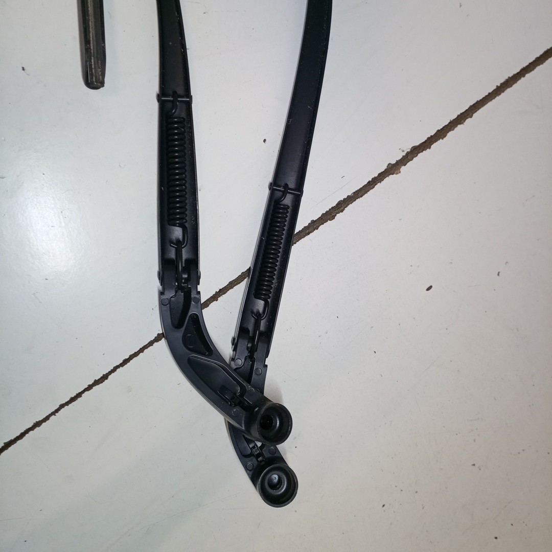 Escova da frente MAZDA 3 (BM, BN) | 13 - 