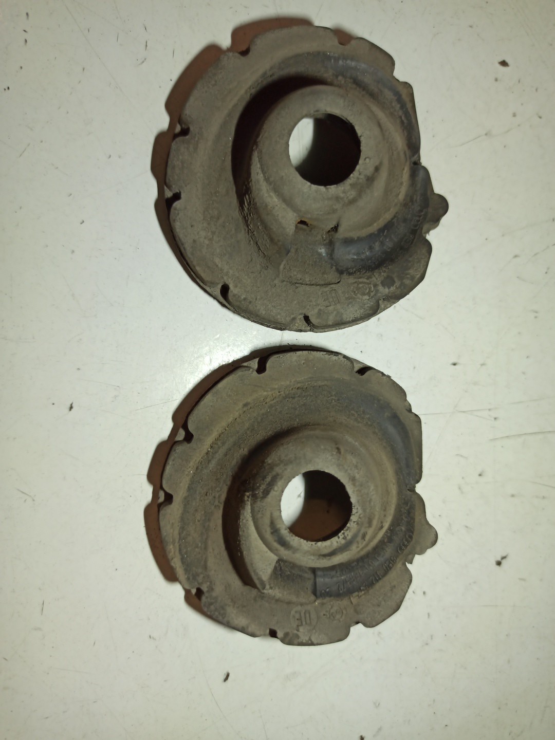 Batente de Mola AUDI A4 Avant (8E5, B6) | 00 - 05