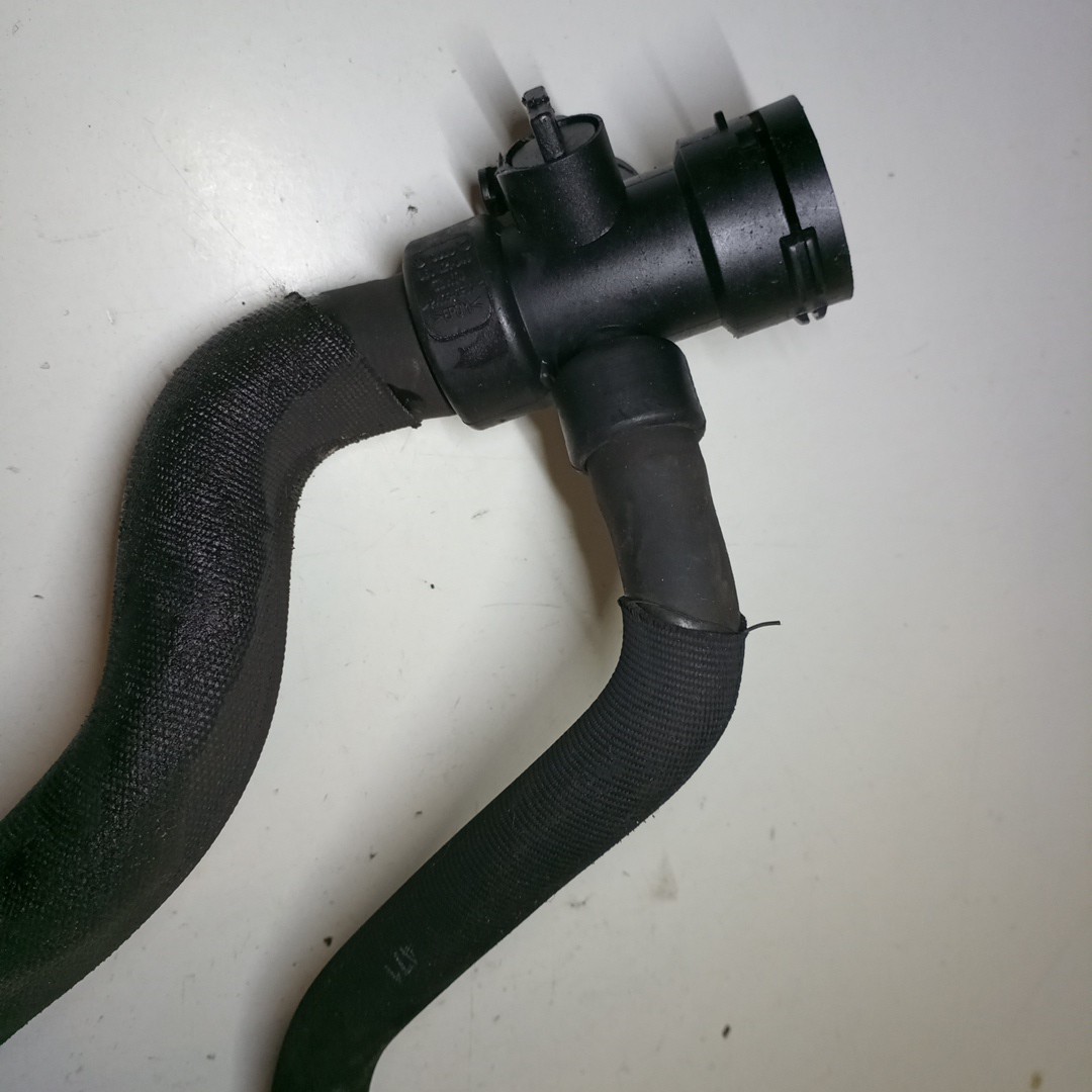 Tubo de Água AUDI A3 Sportback (8PA) | 04 - 15 Imagem-1