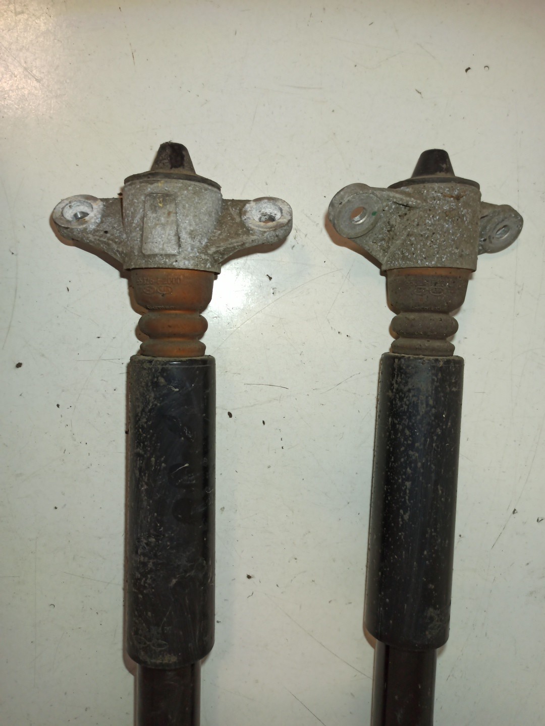 Amortecedor Traseiro HYUNDAI IONIQ (AE) | 16 -  Imagem-2