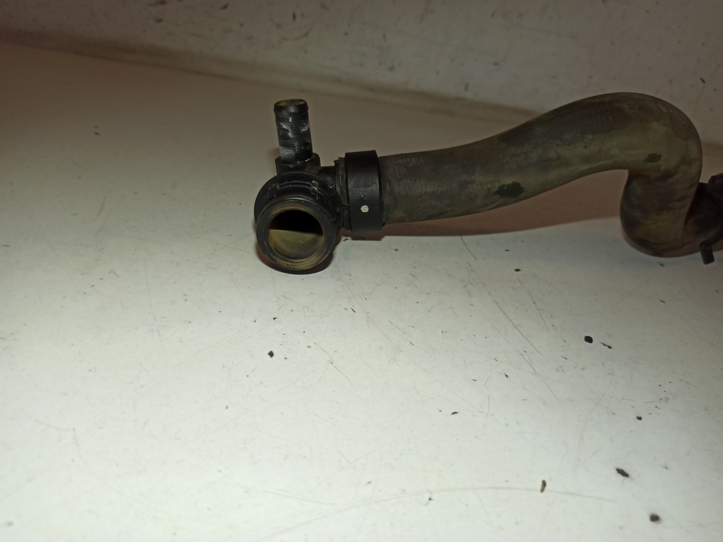 Tubo de Água PEUGEOT 607 (9D, 9U) | 00 -  Imagem-1