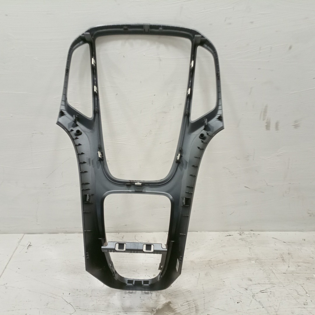 Moldura de consola central OPEL ASTRA J Sports Tourer (P10) | 10 - 15 Imagem-2