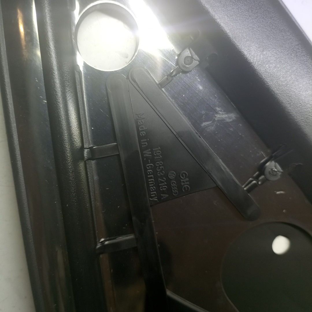 Acabamento externo do retrovisor esquerdo VOLKSWAGEN GOLF II (19E, 1G1) | 83 - 92 Imagem-2