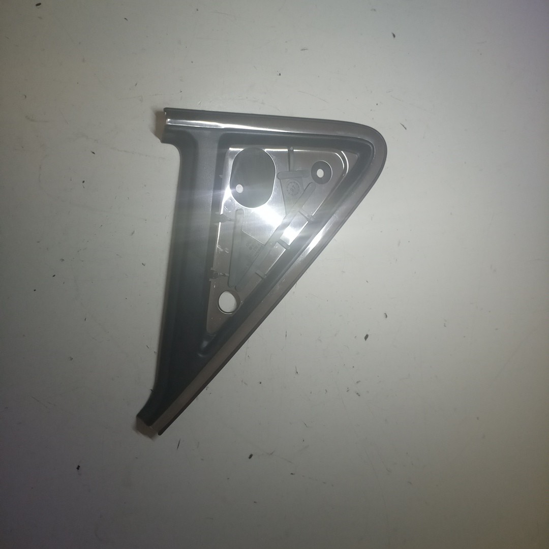 Acabamento externo do retrovisor esquerdo VOLKSWAGEN GOLF II (19E, 1G1) | 83 - 92 Imagem-4