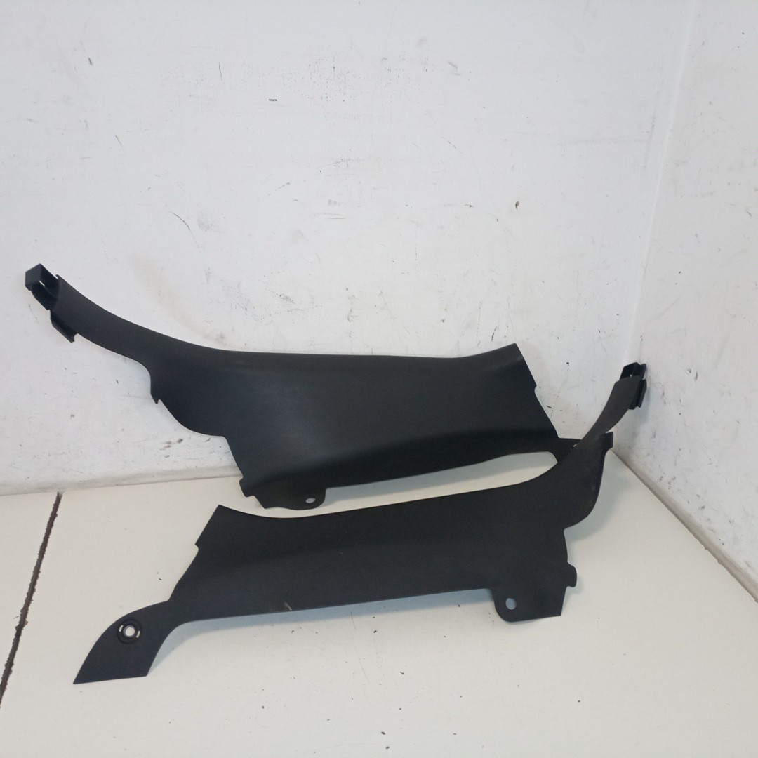 Moldura de pilar AUDI A3 Sportback (8PA) | 04 - 15 Imagem-3