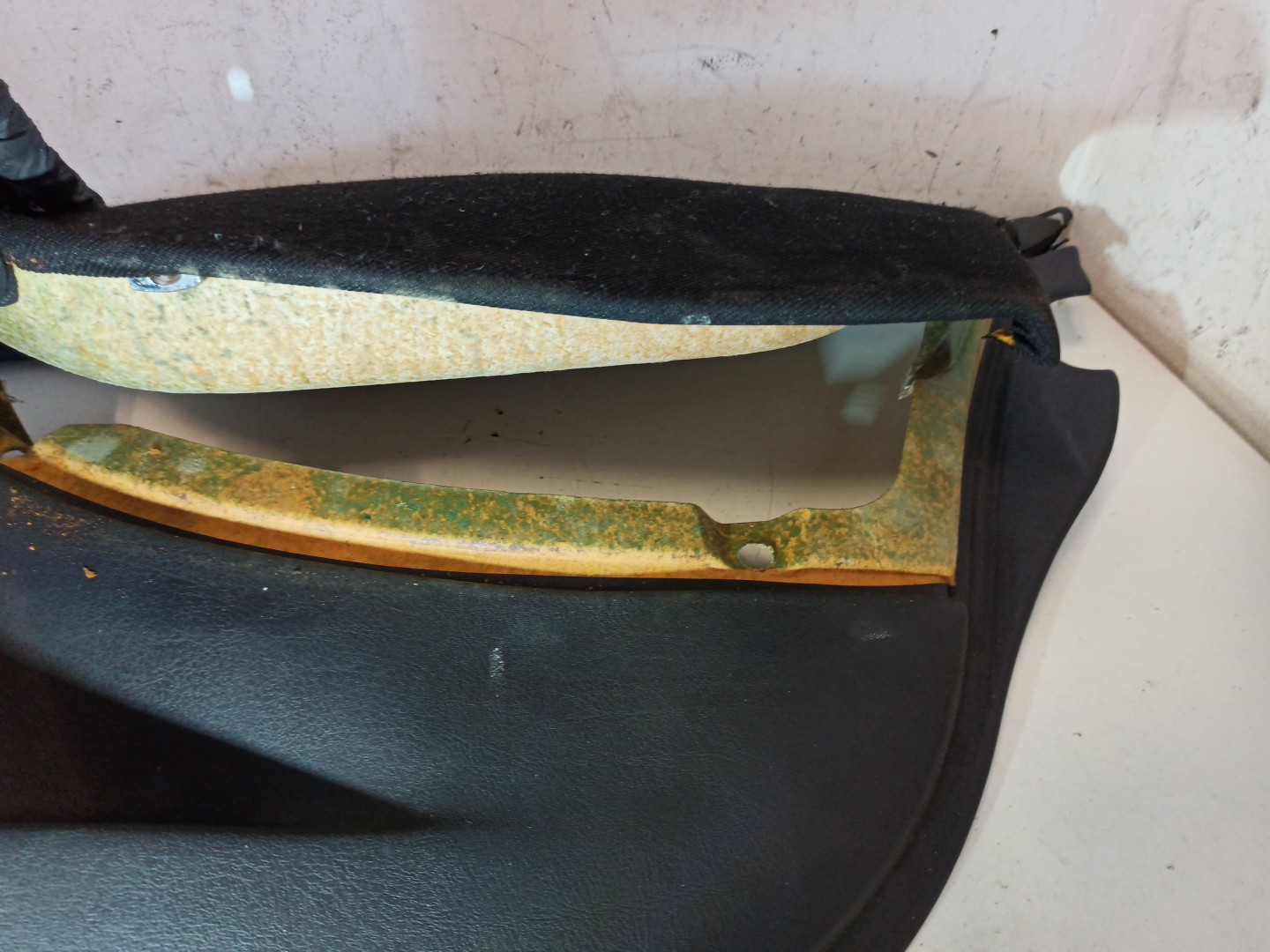 Quartela de porta trás direita PEUGEOT 607 (9D, 9U) | 00 -  Imagem-2