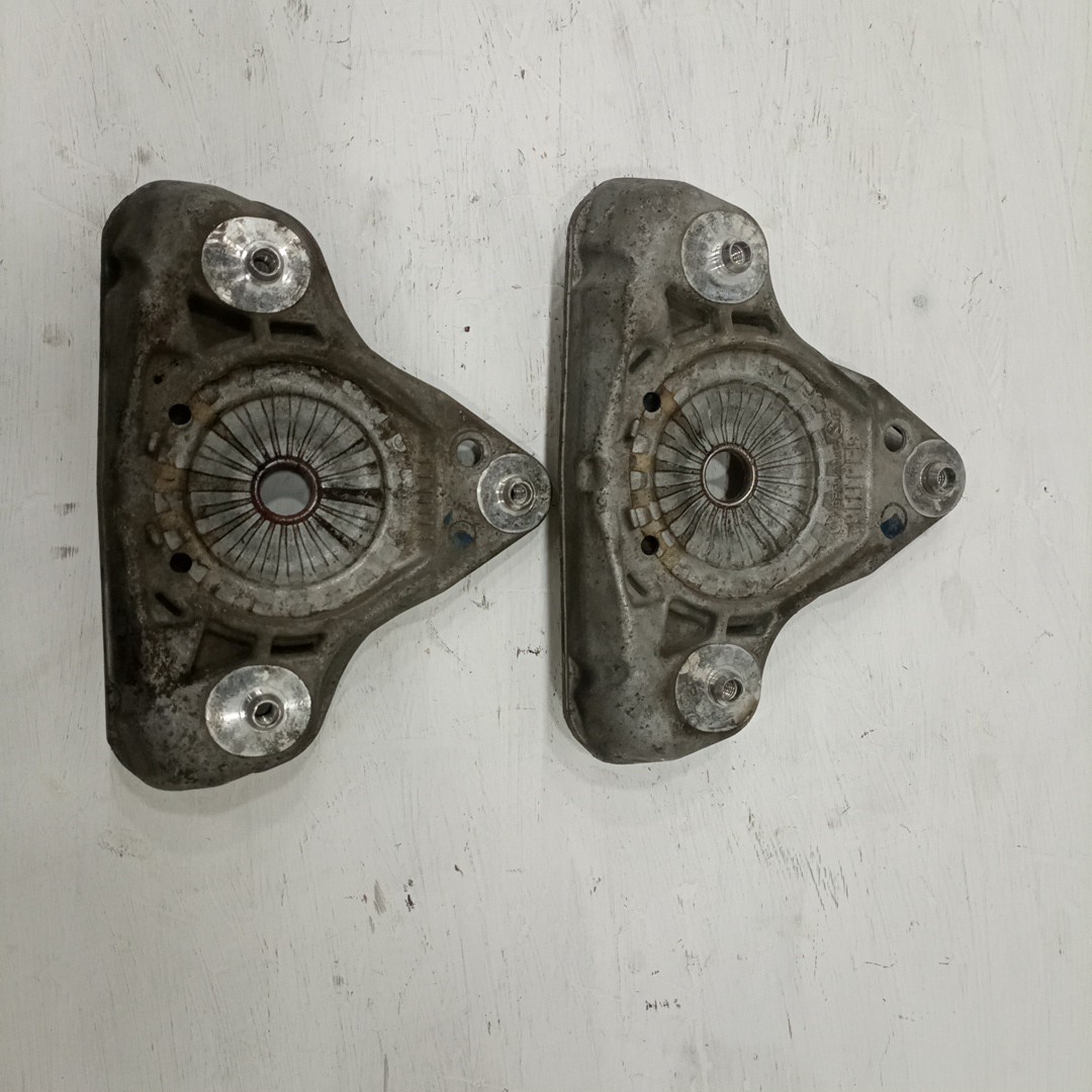 Topo de suspensão AUDI A4 Avant (8E5, B6) | 00 - 05