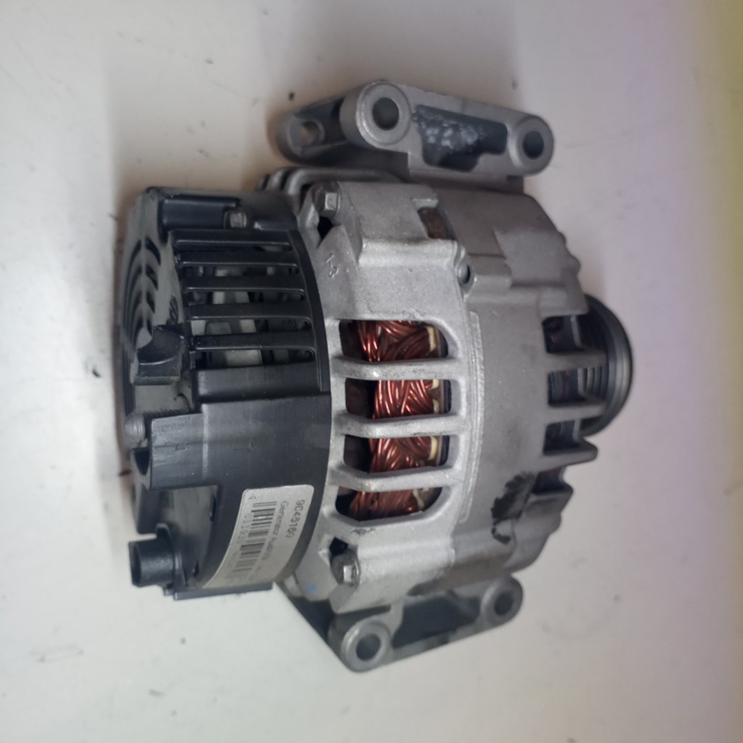 Alternador AUDI A4 Avant (8E5, B6) | 00 - 05 Imagem-1