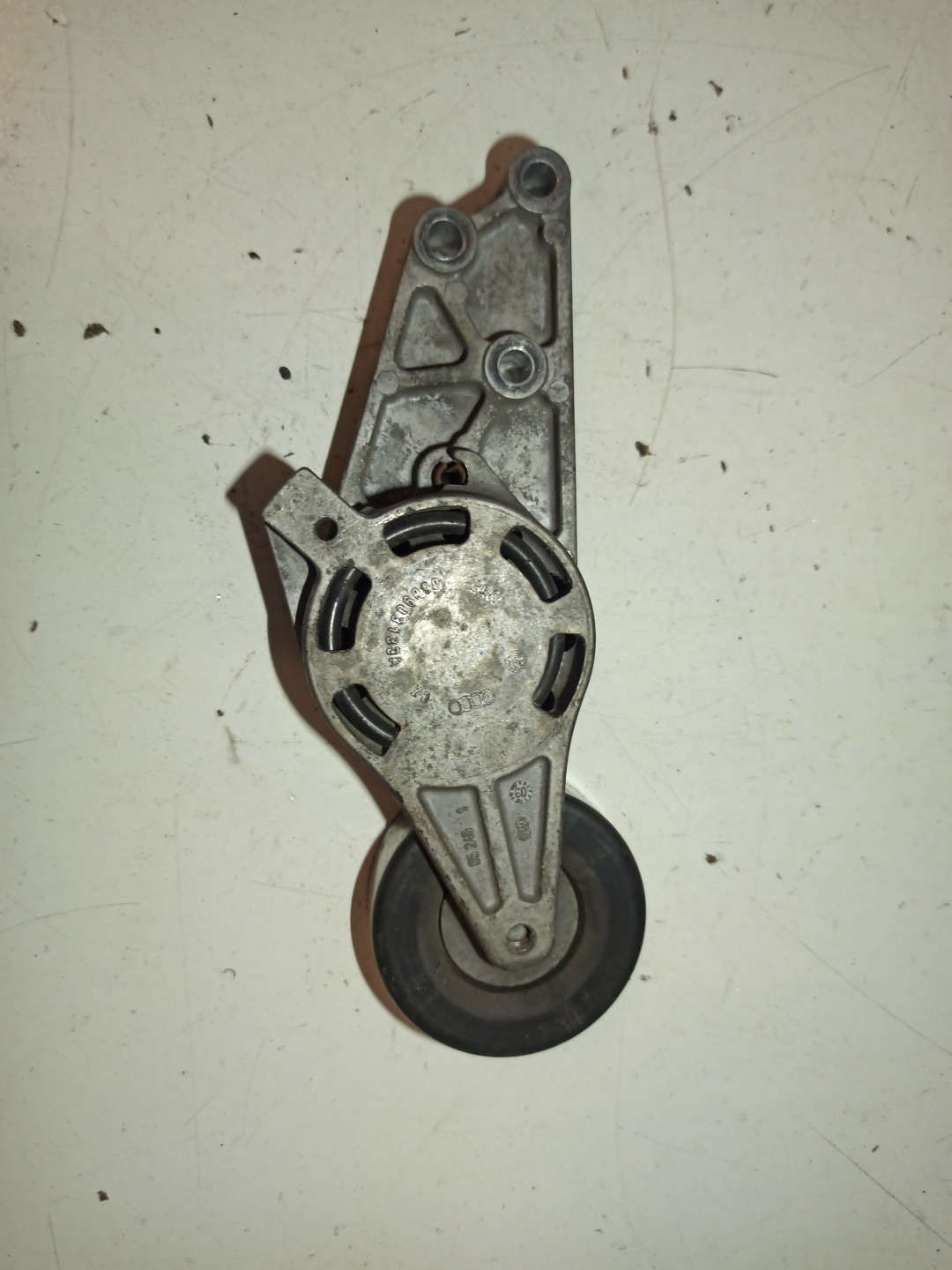 Rolo tensor, correia trapezoidal AUDI A4 Avant (8E5, B6) | 00 - 05 Imagem-4