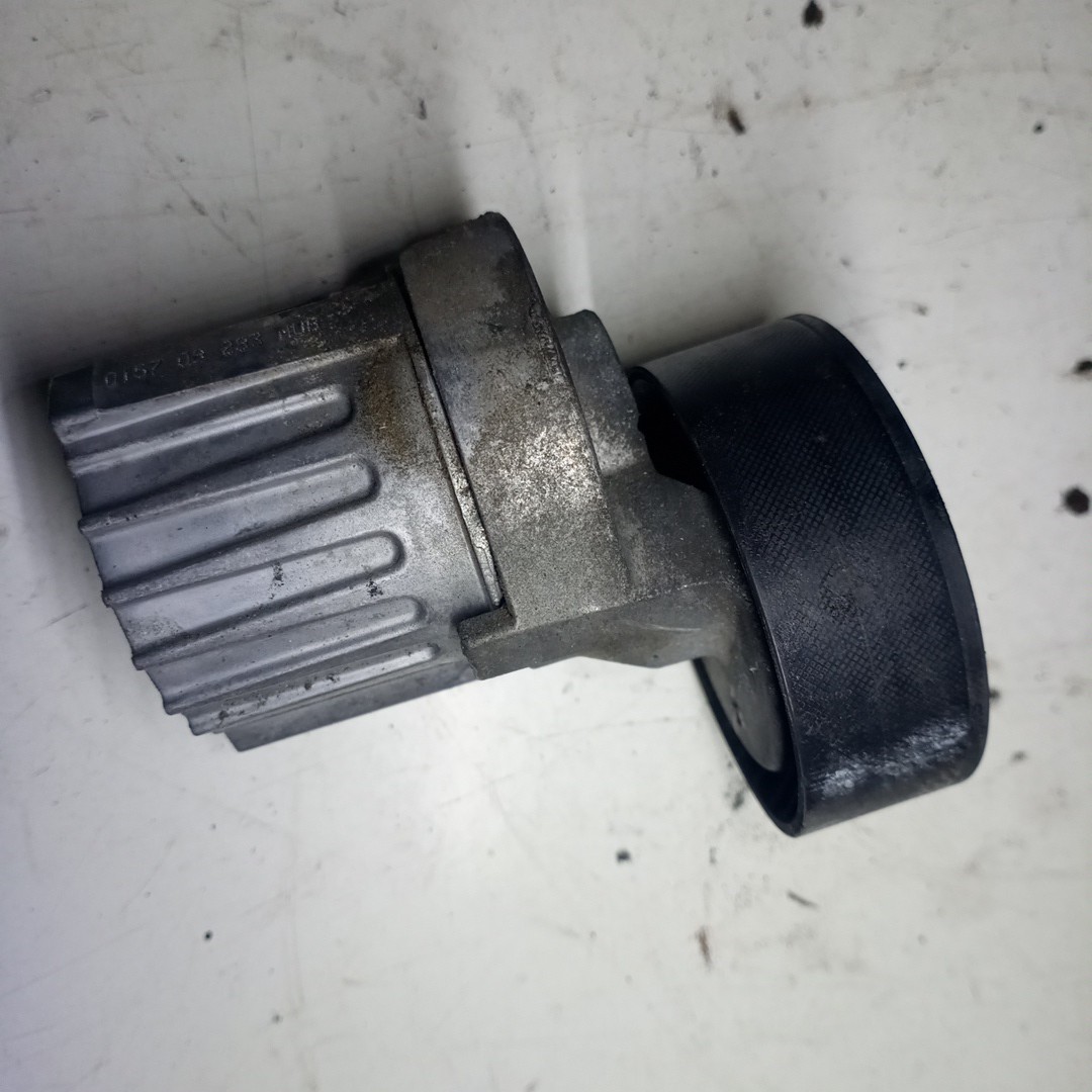 Rolo tensor, correia trapezoidal AUDI A3 Sportback (8PA) | 04 - 15 Imagem-3